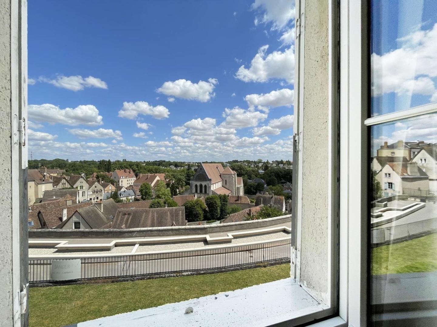 L'Horizon - Entree Independante - Parking Leilighet Chartres Eksteriør bilde